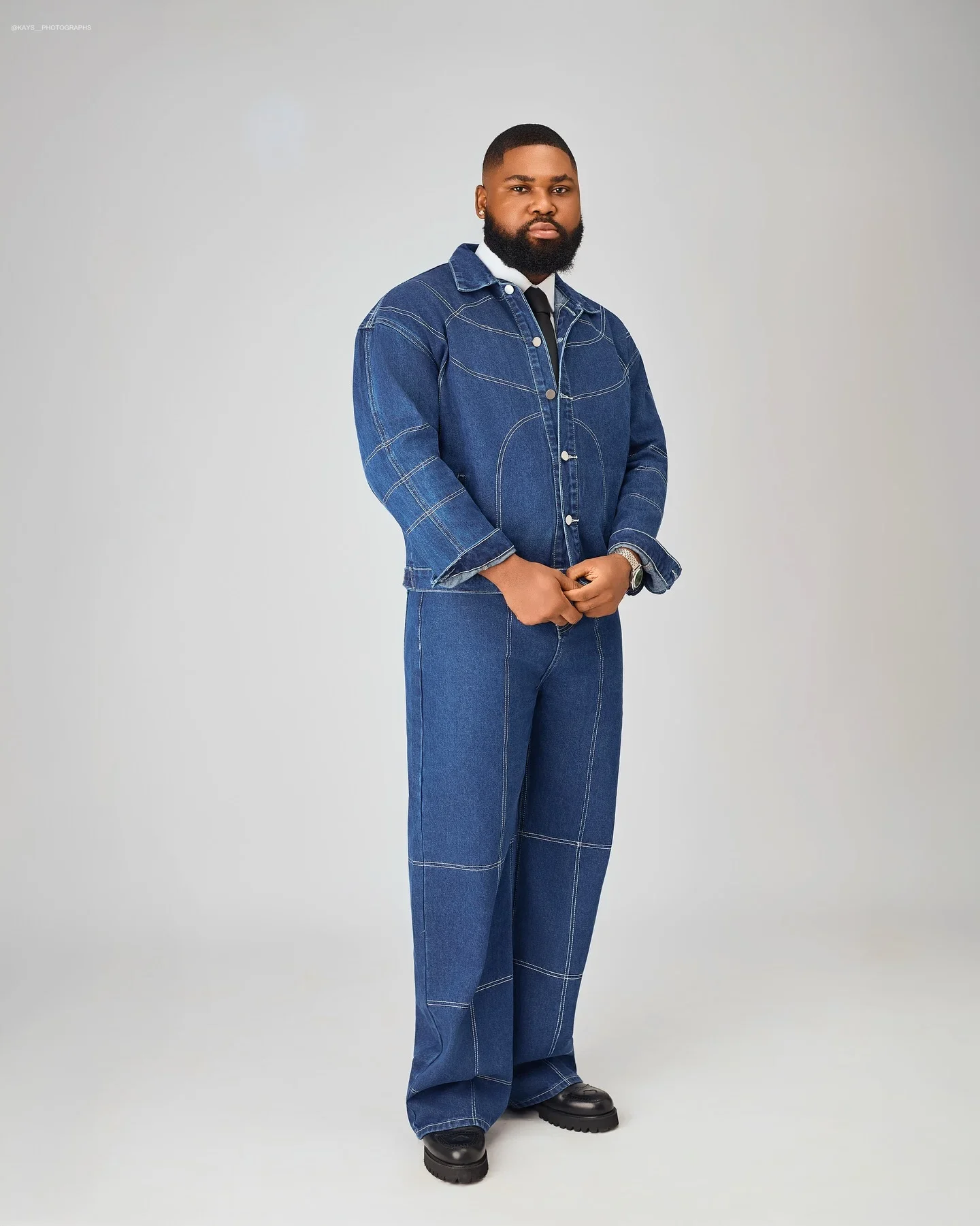MANARCHY — model wearing the denim essential set